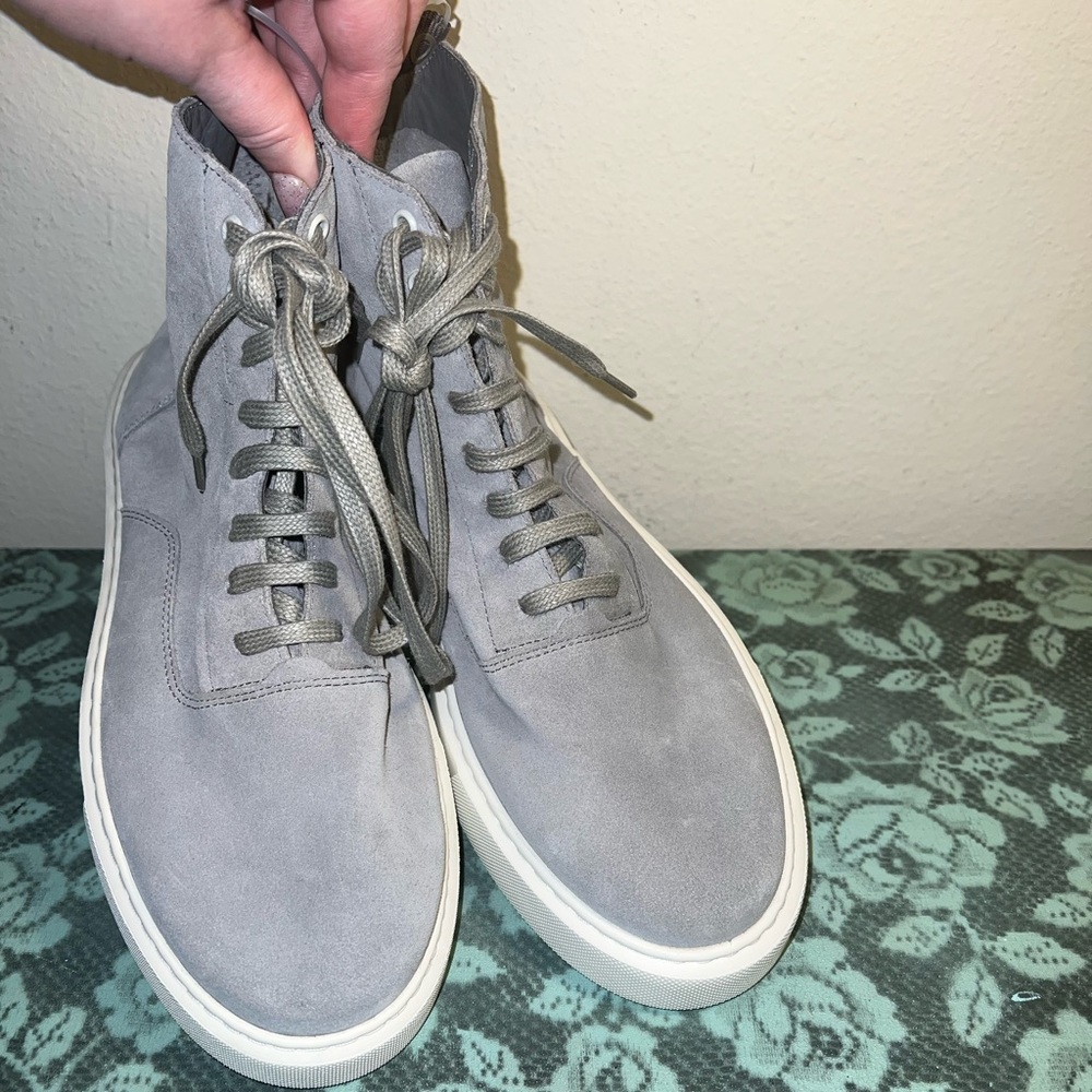 Men’s HUGO BOSS gray chukka Suede Leather ankle boots Sz US10/EU43